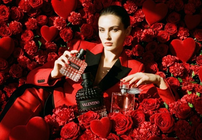 Find de bedst parfumer til Valentins Dag hos Billigparfume.dk - Spar op til 55 % på dufte til kvinder og mænd