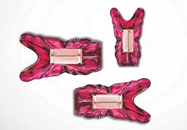 Shop den nye parfume La Bomba fra Carolina Herrera 