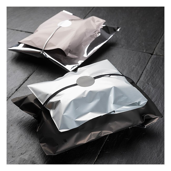 Gaveposer og Indpakning - Gavepose Sort Mat Metallic - 35 x 47 (L) - Billede 2